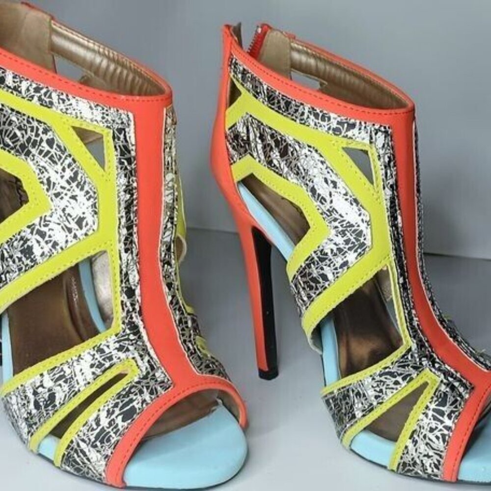 Qupid Glee-107 Tangerine Nubuck Pumps sz 7.5 with rear zipper